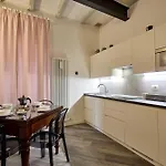 Apartman La Torre Lunga -smart Working- 150 M Dalle-from Due Torri-two Towers