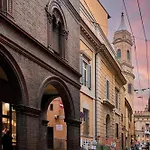 La Torre Lunga -smart Working- 150 M Dalle-from Due Torri-two Towers Bologna