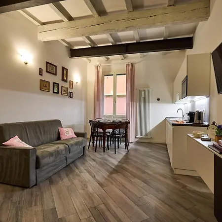 Lejlighed La Torre Lunga -smart Working- 150 M Dalle-from Due Torri-two Towers