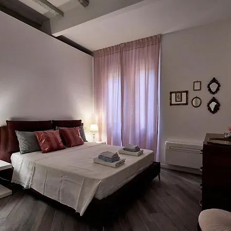 Appartement La Torre Lunga -smart Working- 150 M Dalle-from Due Torri-two Towers