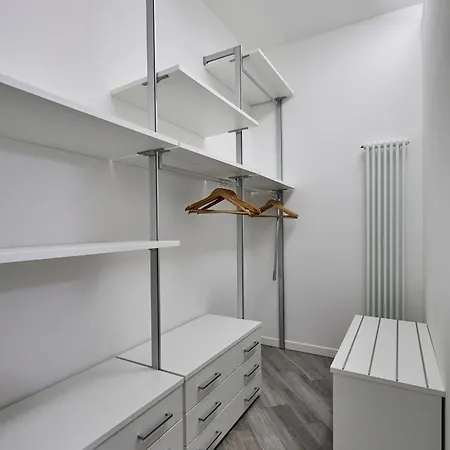 La Torre Lunga -smart Working- 150 M Dalle-from Due Torri-two Towers * Bologna