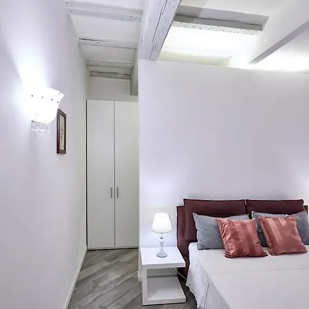 Lejlighed La Torre Lunga -smart Working- 150 M Dalle-from Due Torri-two Towers *