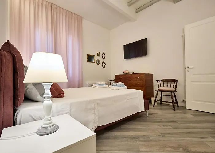 Апартаменты La Torre Lunga -smart Working- 150 M Dalle-from Due Torri-two Towers