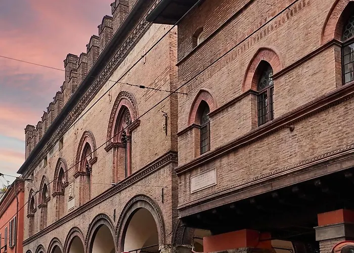 La Torre Lunga -smart Working- 150 M Dalle-from Due Torri-two Towers דירה