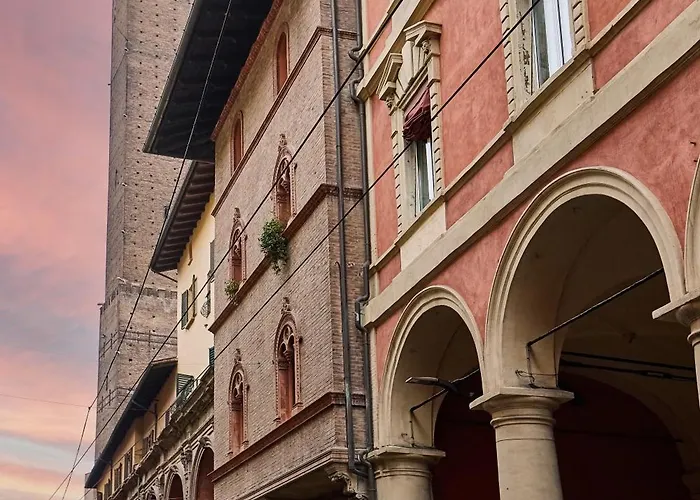 Daire La Torre Lunga -smart Working- 150 M Dalle-from Due Torri-two Towers