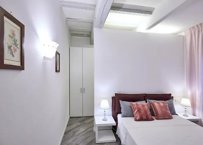 Апартаменты La Torre Lunga -smart Working- 150 M Dalle-from Due Torri-two Towers *