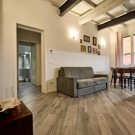 La Torre Lunga -smart Working- 150 M Dalle-from Due Torri-two Towers Appartement Bologne