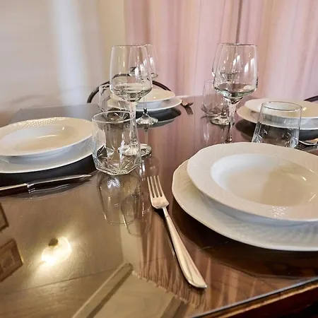 La Torre Lunga -smart Working- 150 M Dalle-from Due Torri-two Towers * Bologne