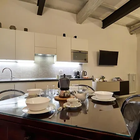 公寓 La Torre Lunga -smart Working- 150 M Dalle-from Due Torri-two Towers